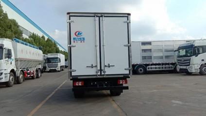 陜汽德(de)威(wei)冷(leng)藏(zang)車(che)今(jin)日(ri)出(chu)廠(chang)發(fa)往浙(zhe)江杭(hang)州，高(gao)效(xiao)溫(wen)控(kong)助(zhu)力冷鏈物(wu)流