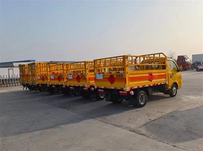 氣瓶(ping)運(yun)輸車專用(yong)汽車(che)廂(xiang)體制造(zao) 安全與(yu)專業並重